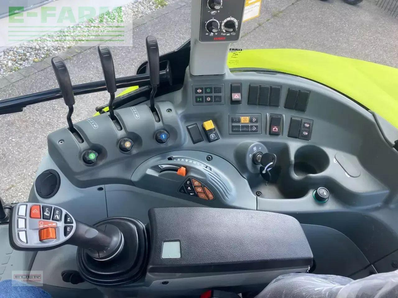 Tractor CLAAS arion 420