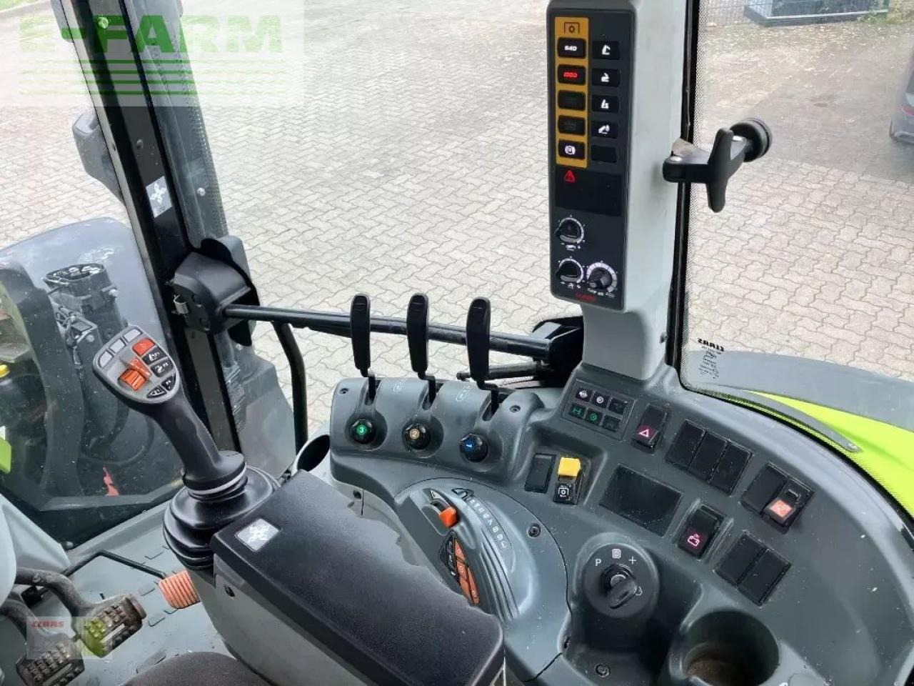 Tractor CLAAS arion 420 basic