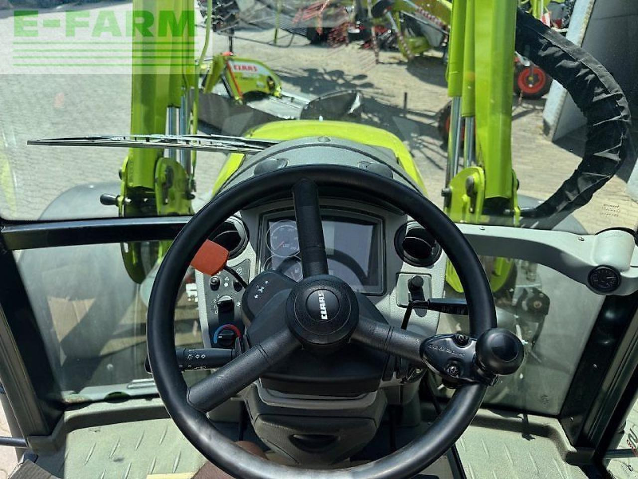 Tractor CLAAS arion 420 cis