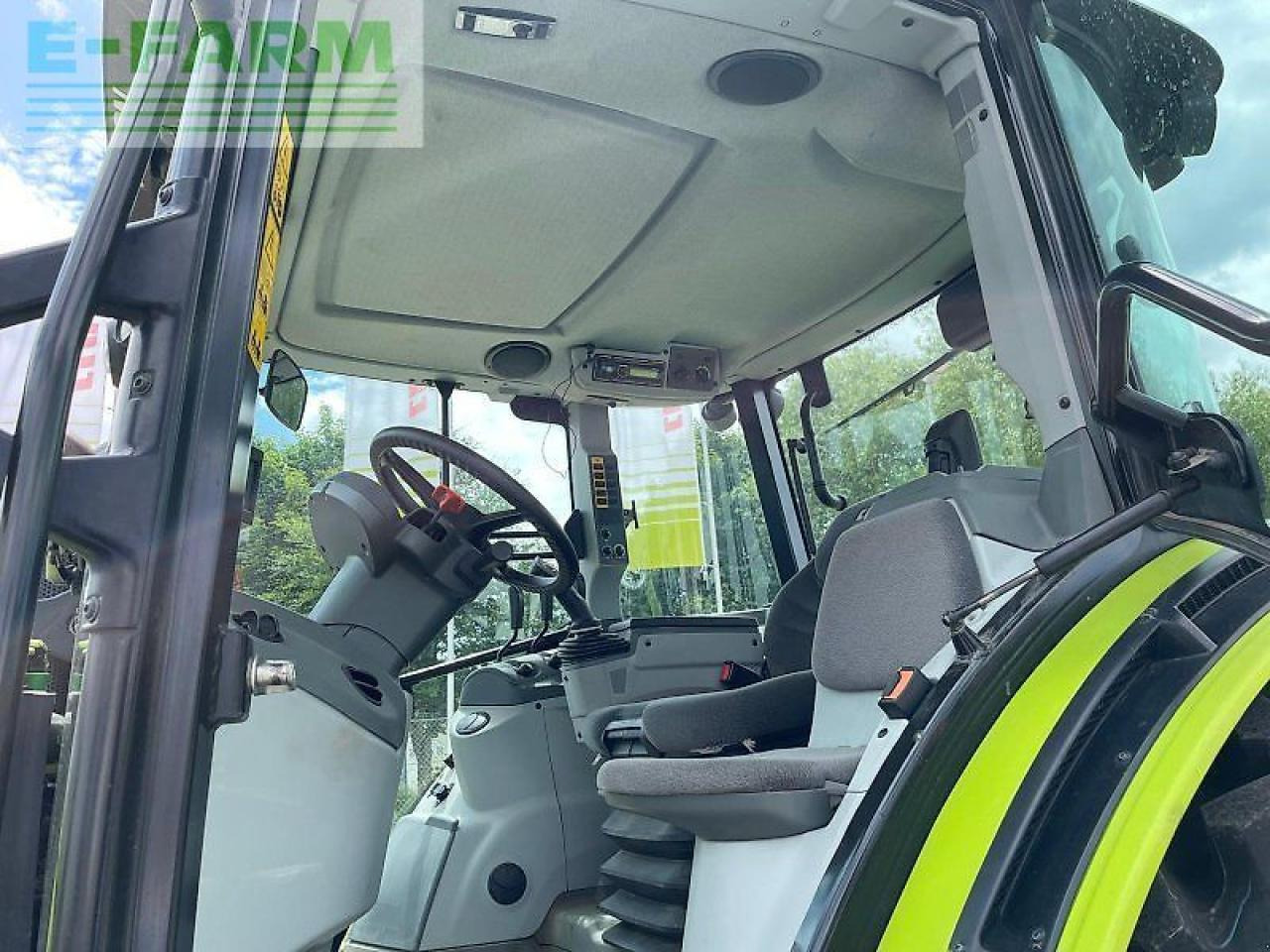 Tractor CLAAS arion 420 cis