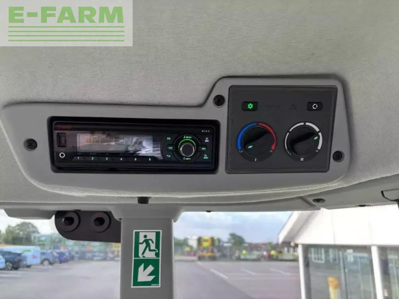 Tractor CLAAS arion 420 cis