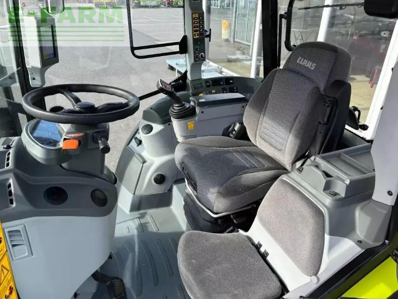 Tractor CLAAS arion 420 cis