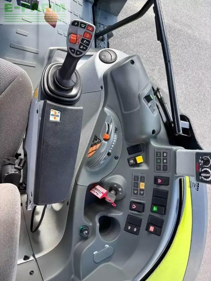 Tractor CLAAS arion 420 cis