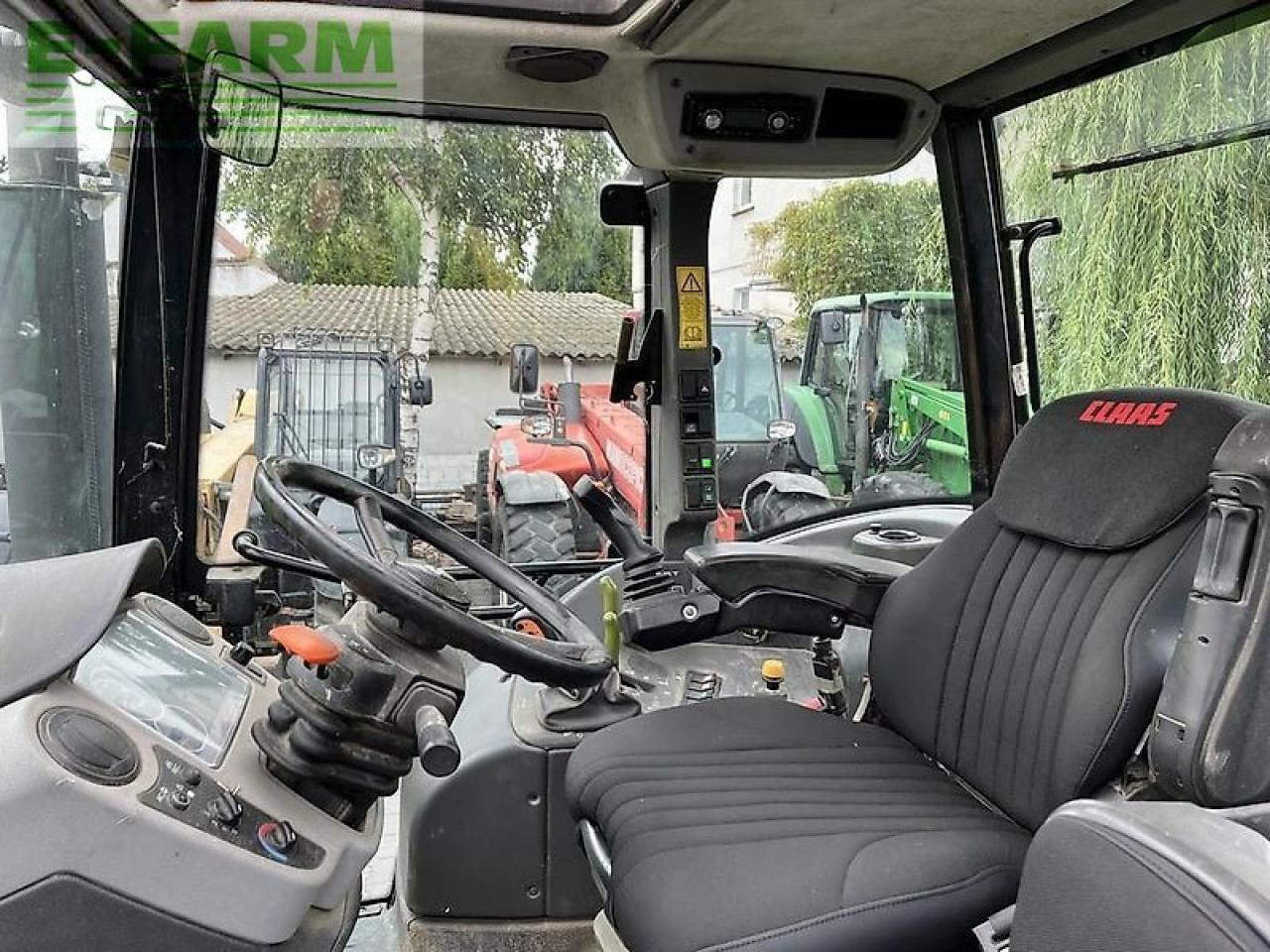 Tractor CLAAS arion 420 cis + claas fl100