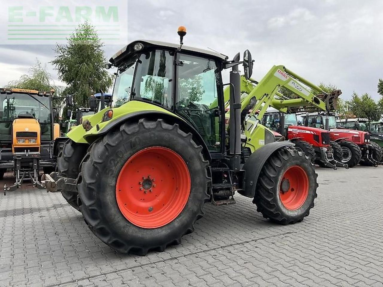 Tractor CLAAS arion 420 cis + claas fl100