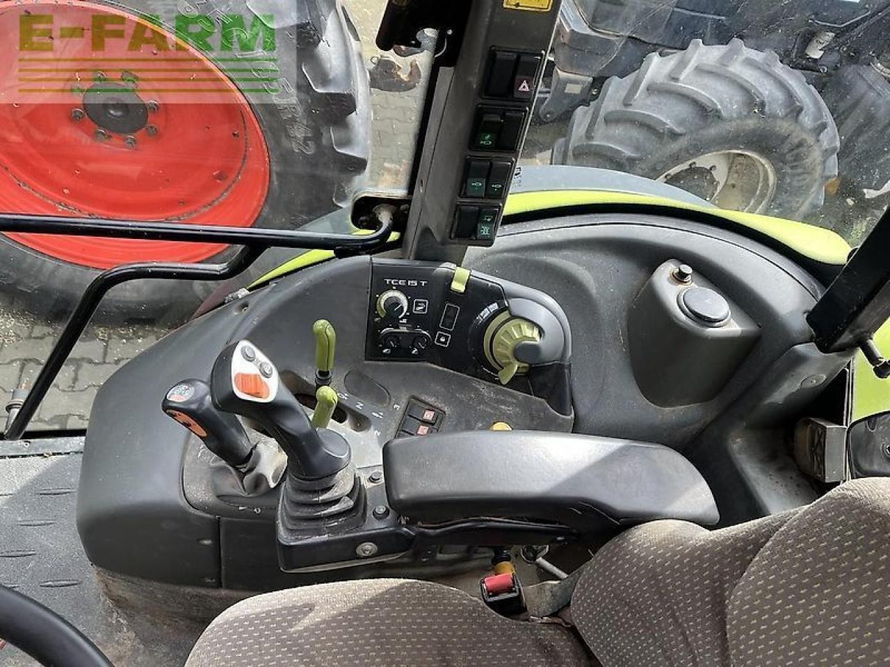 Tractor CLAAS arion 420 cis + claas fl100