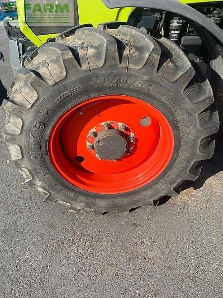 Tractor CLAAS arion 420 cis mit lenksystem und frontkraftheber