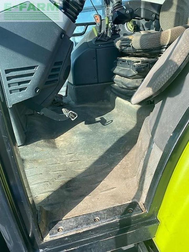 Tractor CLAAS arion 420 cis mit lenksystem und frontkraftheber