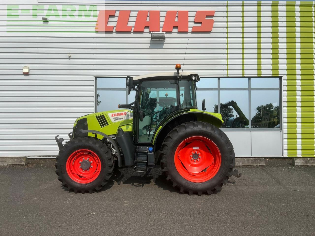 Tractor CLAAS arion 420 m