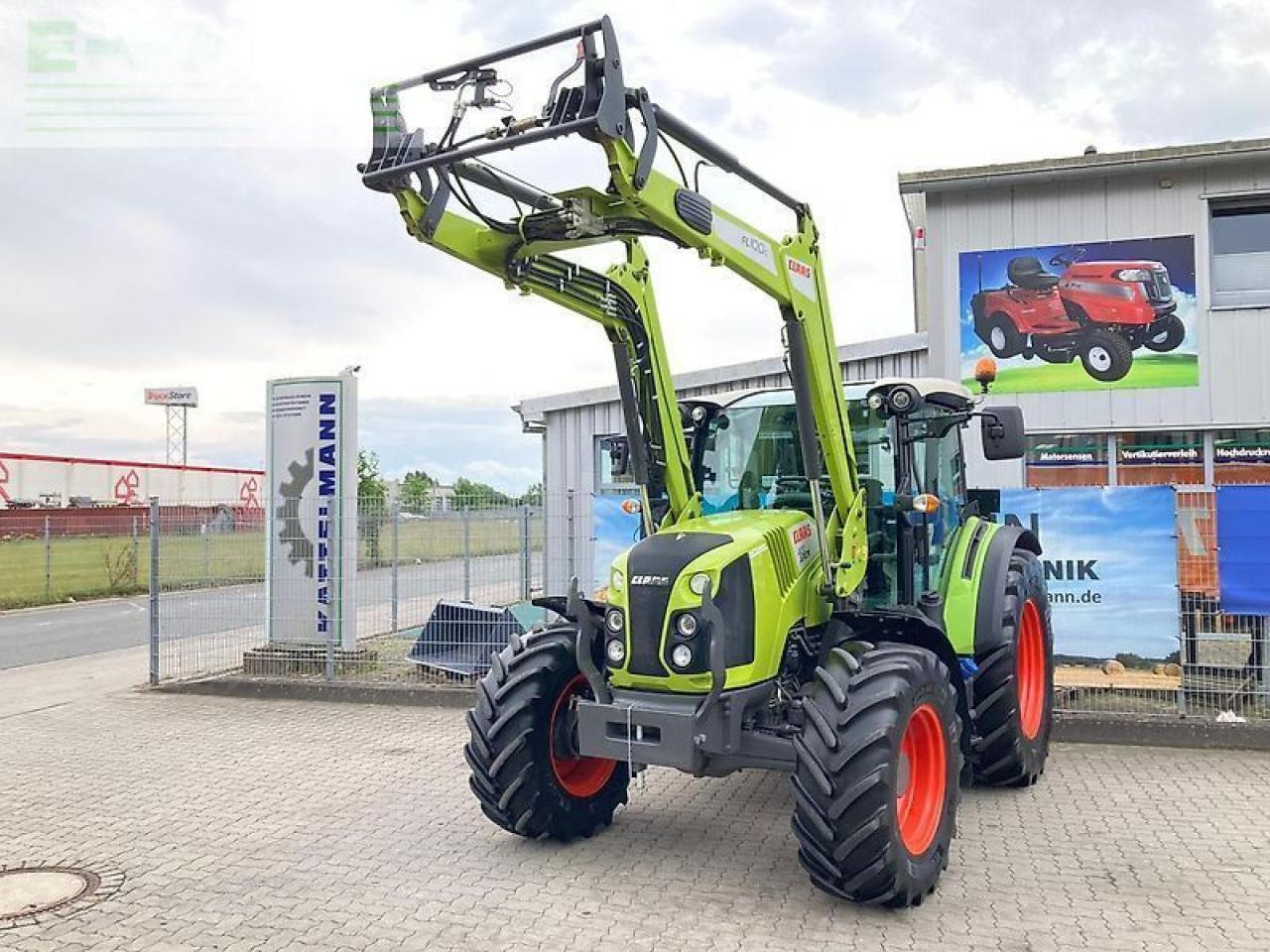 Tractor CLAAS arion 420 panoramic