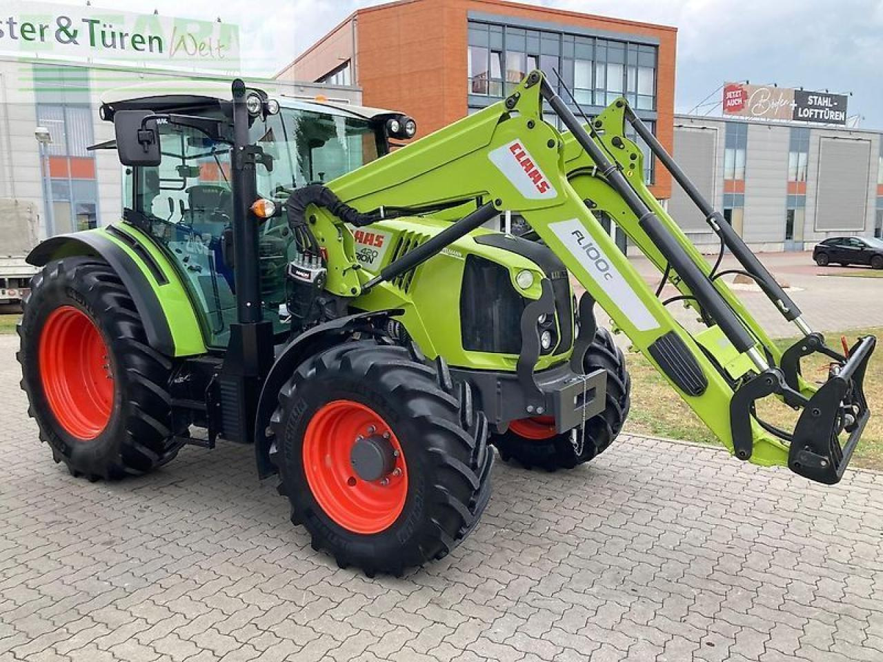 Tractor CLAAS arion 420 panoramic