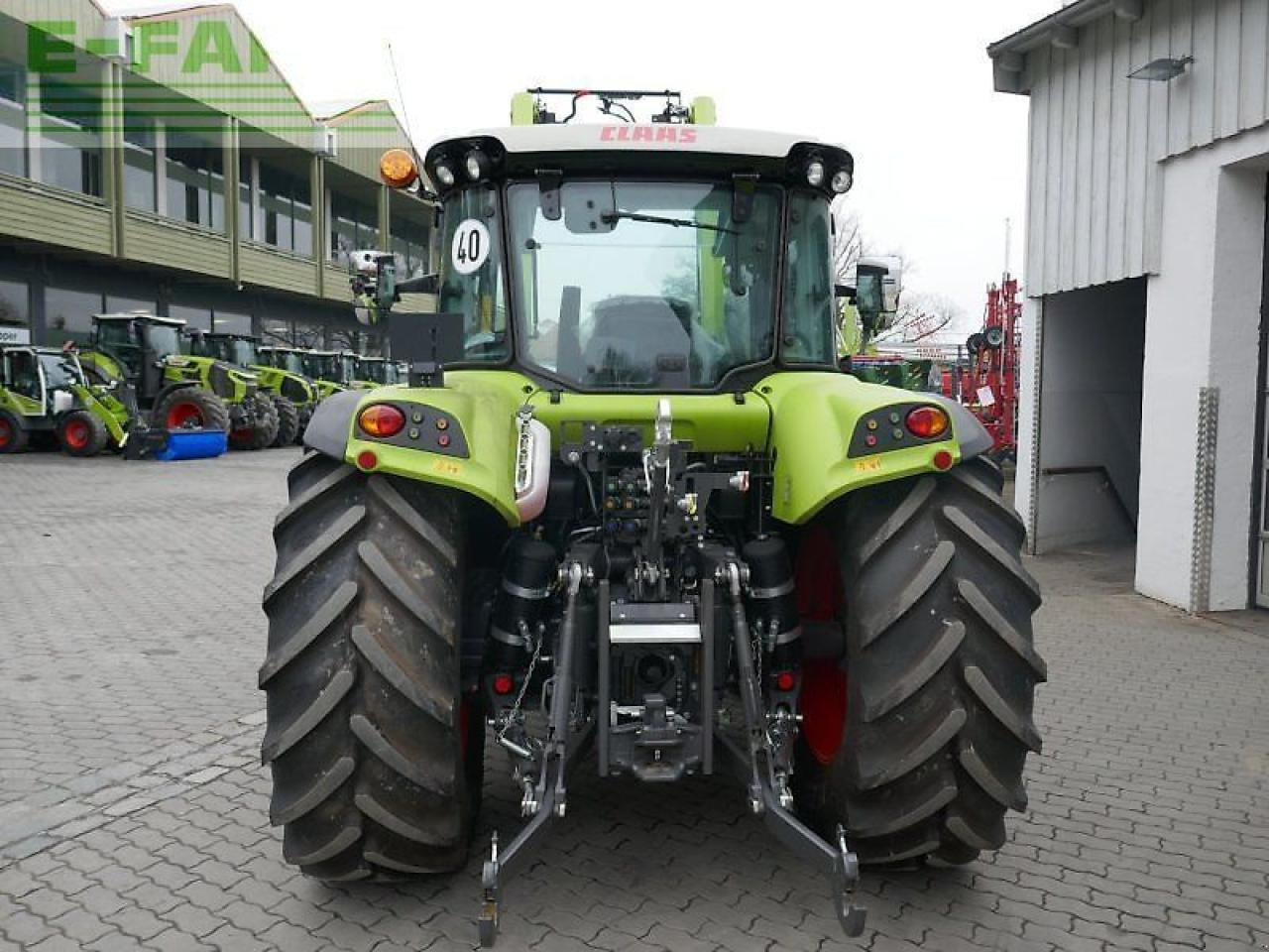 Tractor CLAAS arion 420 panoramic