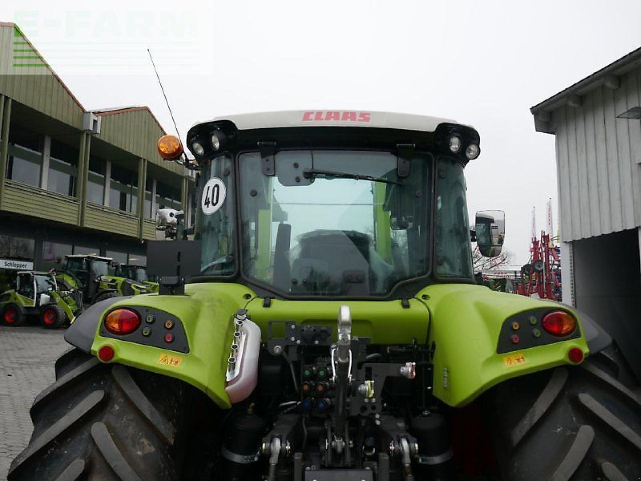 Tractor CLAAS arion 420 panoramic