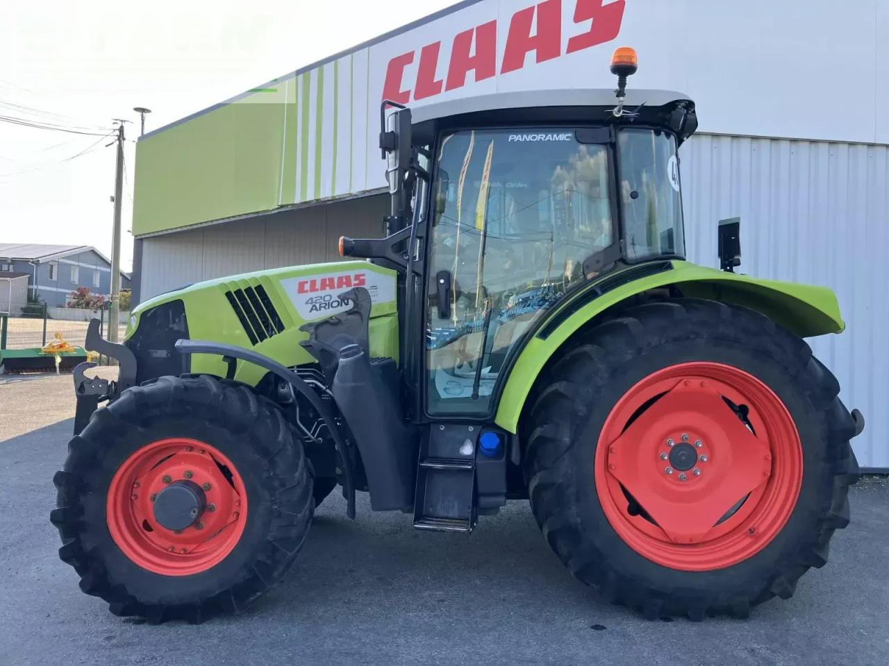 Tractor CLAAS arion 420 panoramic + batis