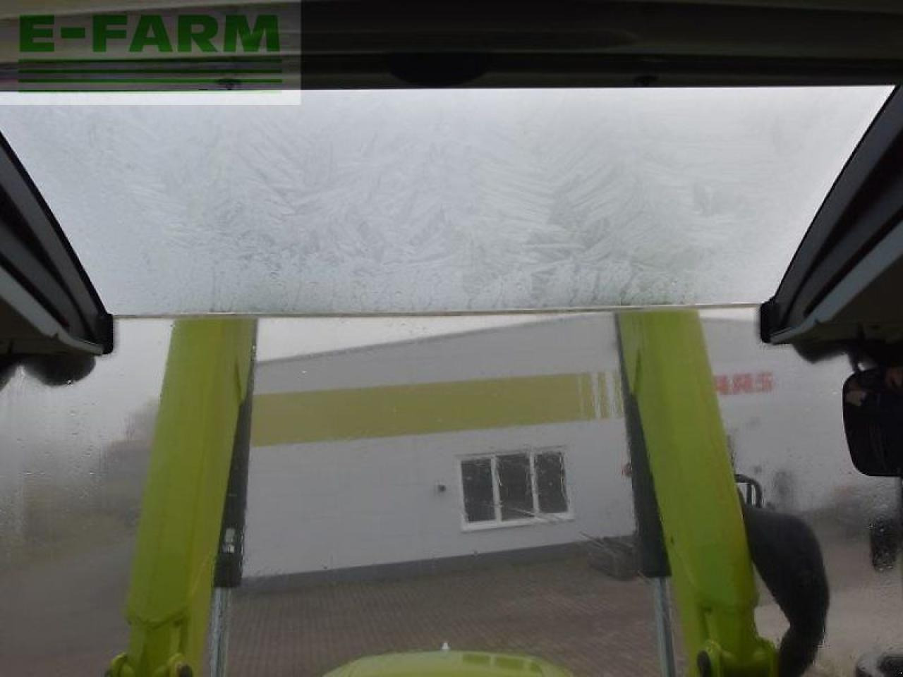 Tractor CLAAS arion 420 - st v advanced claa