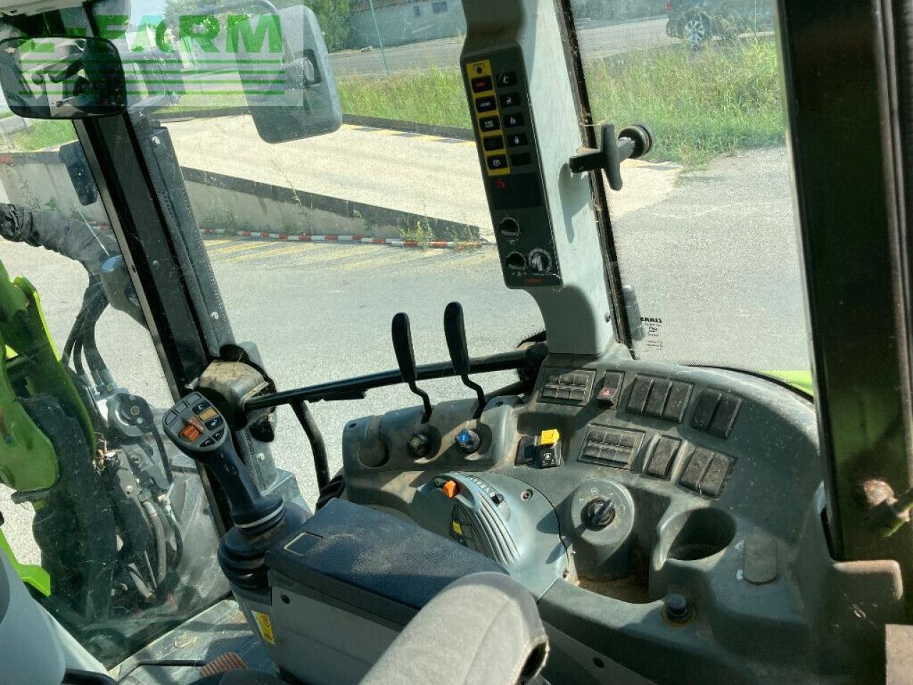 Tractor CLAAS arion 420 sur mesure