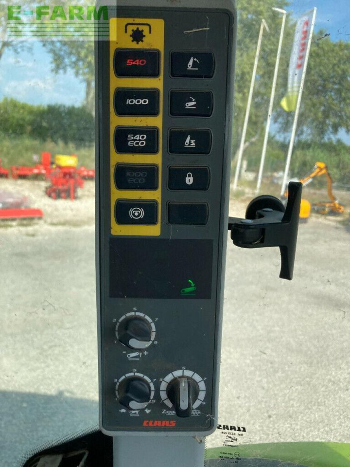 Tractor CLAAS arion 420 sur mesure