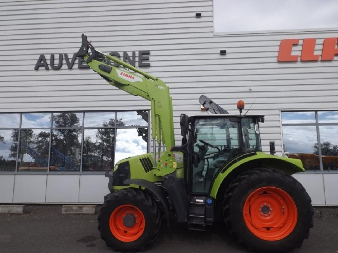 Tractor CLAAS arion 430 mr business