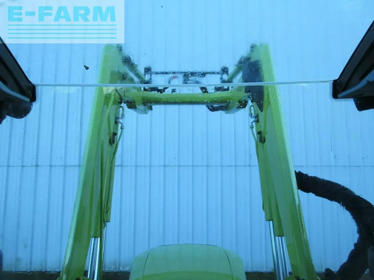 Tractor CLAAS arion 430 stage v tradition