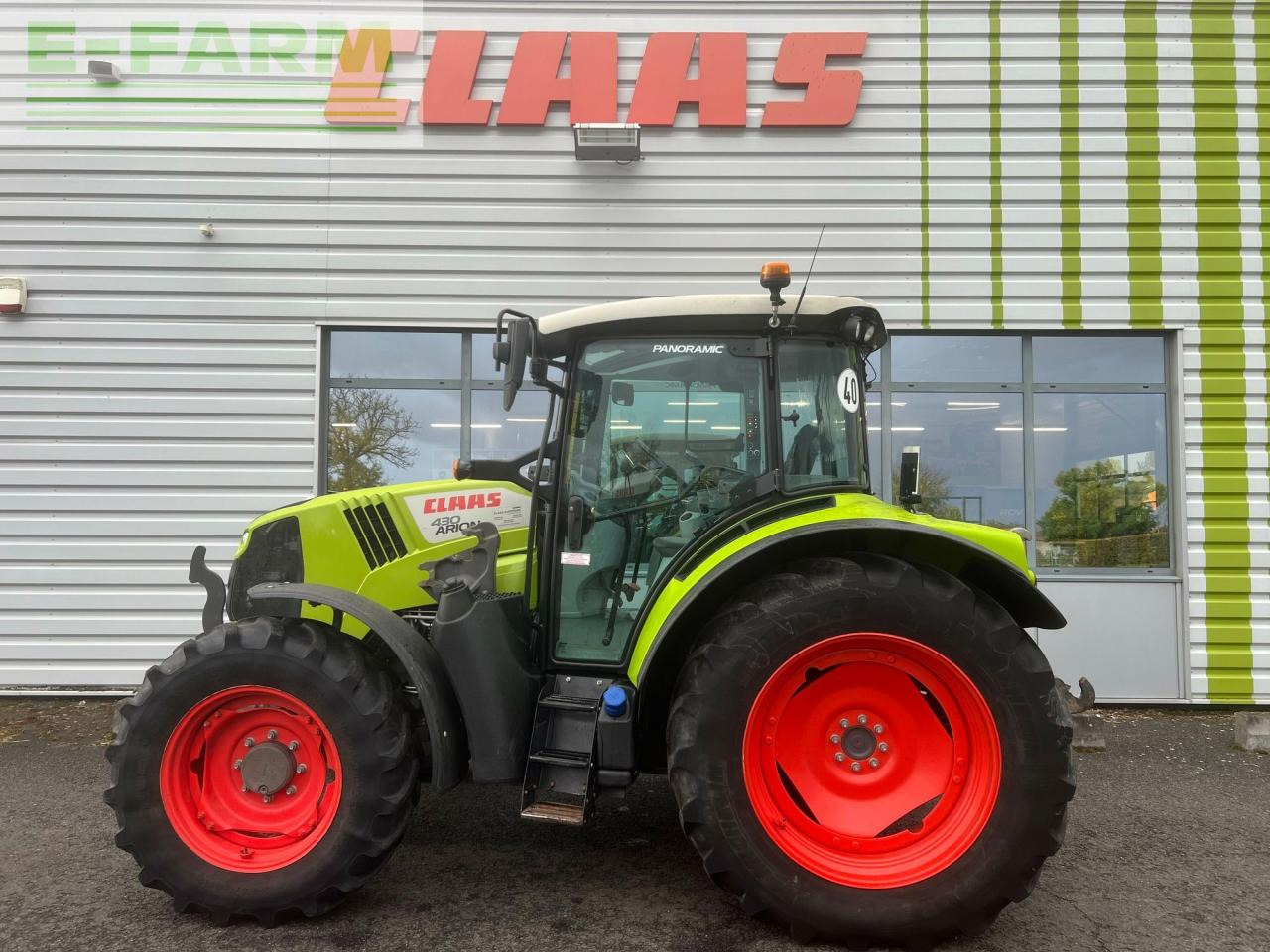 Tractor CLAAS arion 430 sur mesure