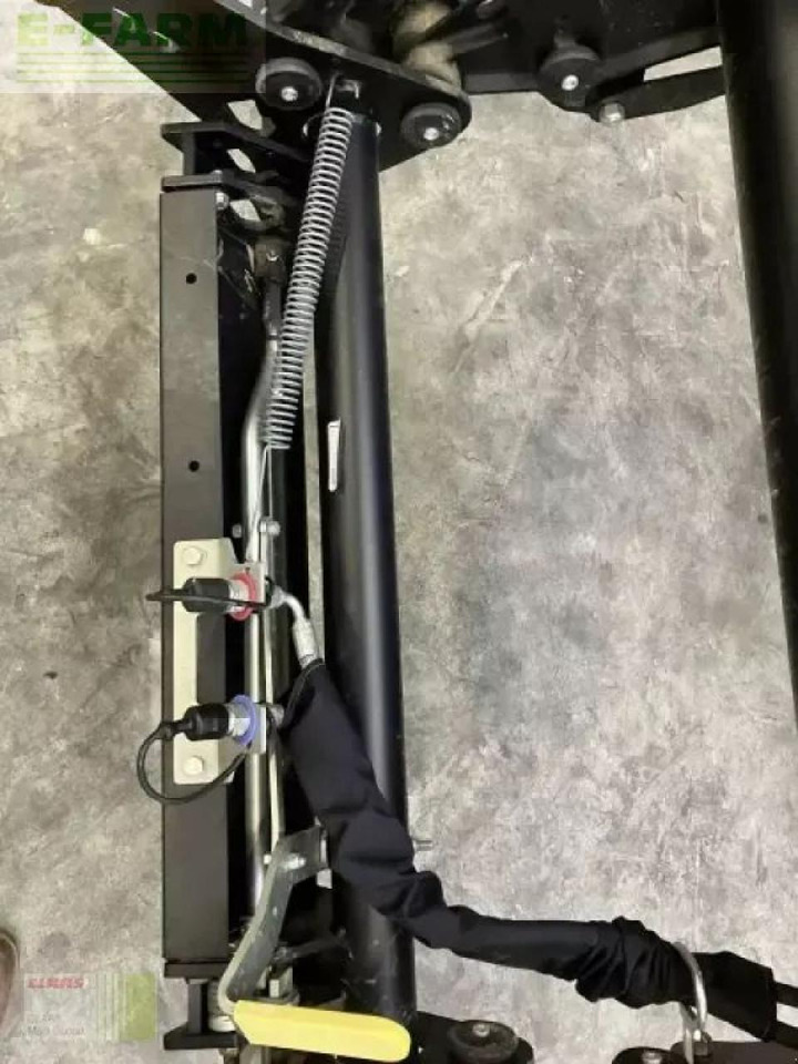 Tractor CLAAS arion 440