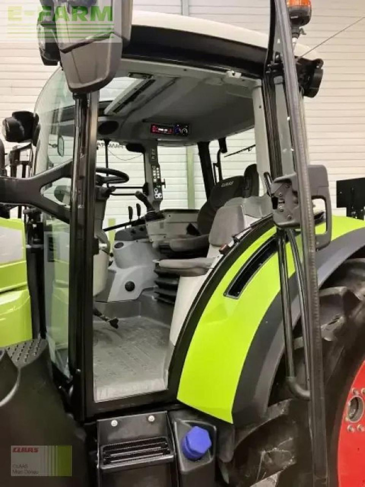 Tractor CLAAS arion 440