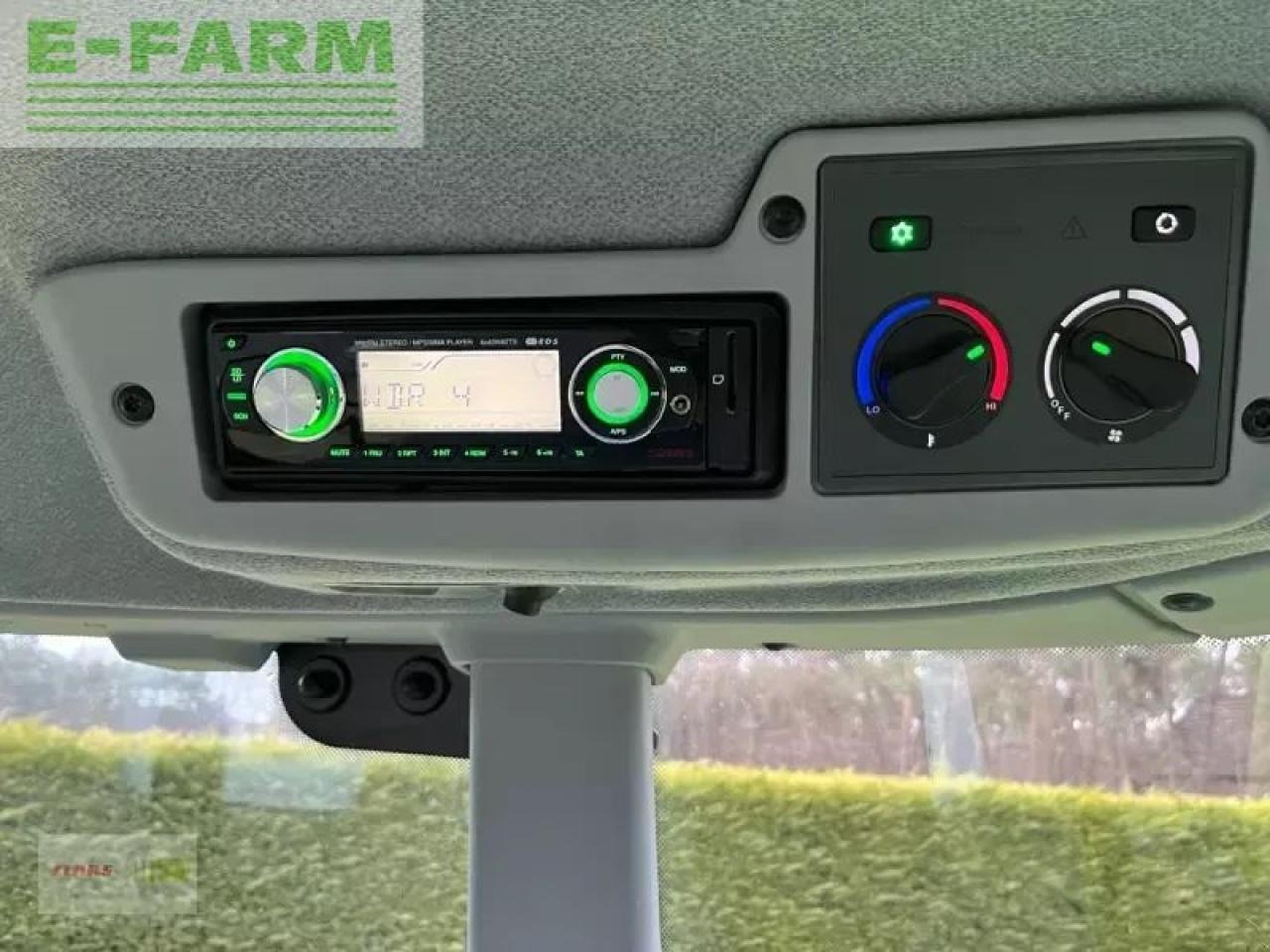 Tractor CLAAS arion 440