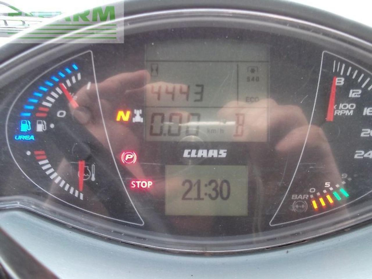 Tractor CLAAS arion 440 advanced