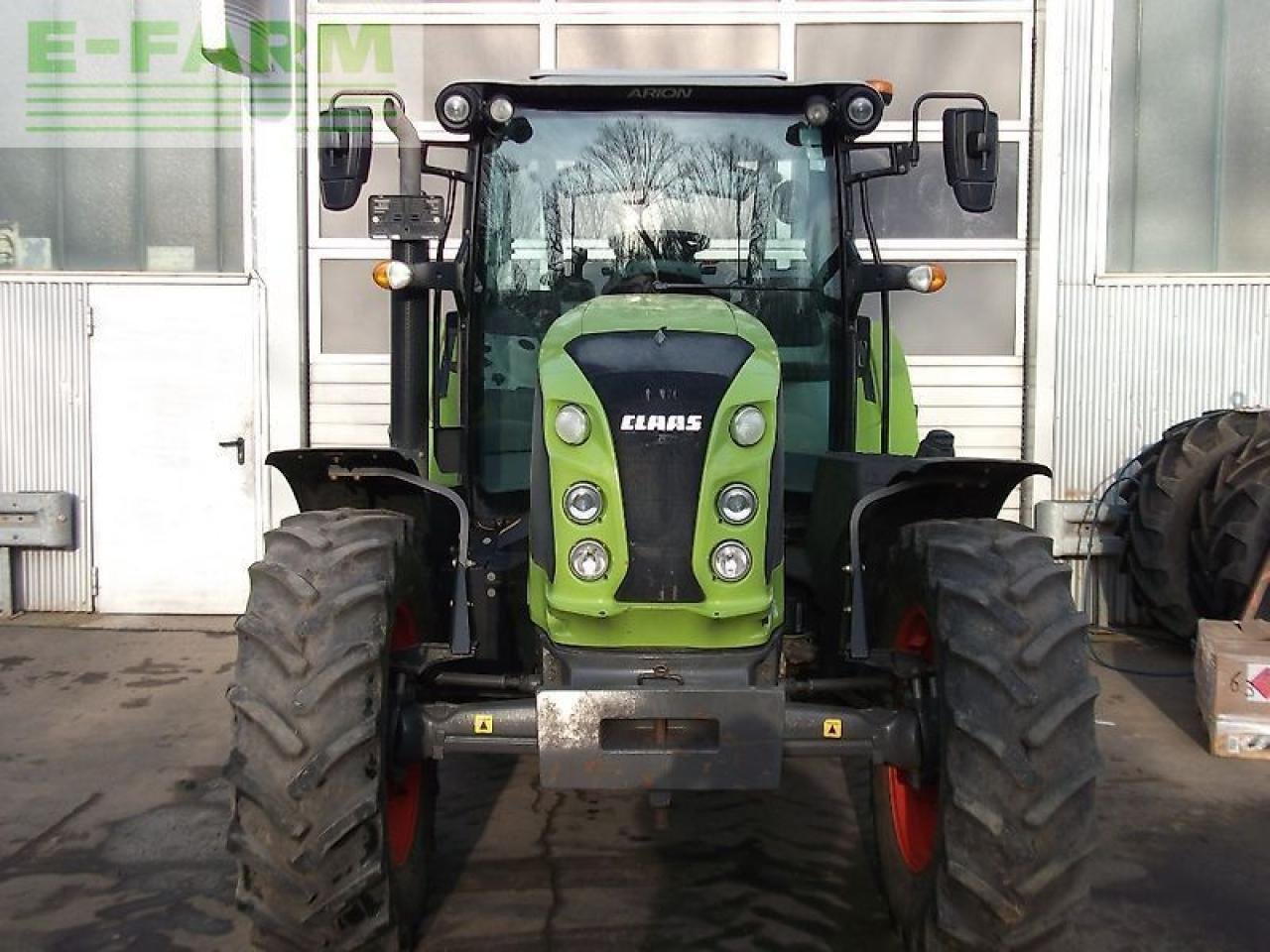 Tractor CLAAS arion 440 advanced