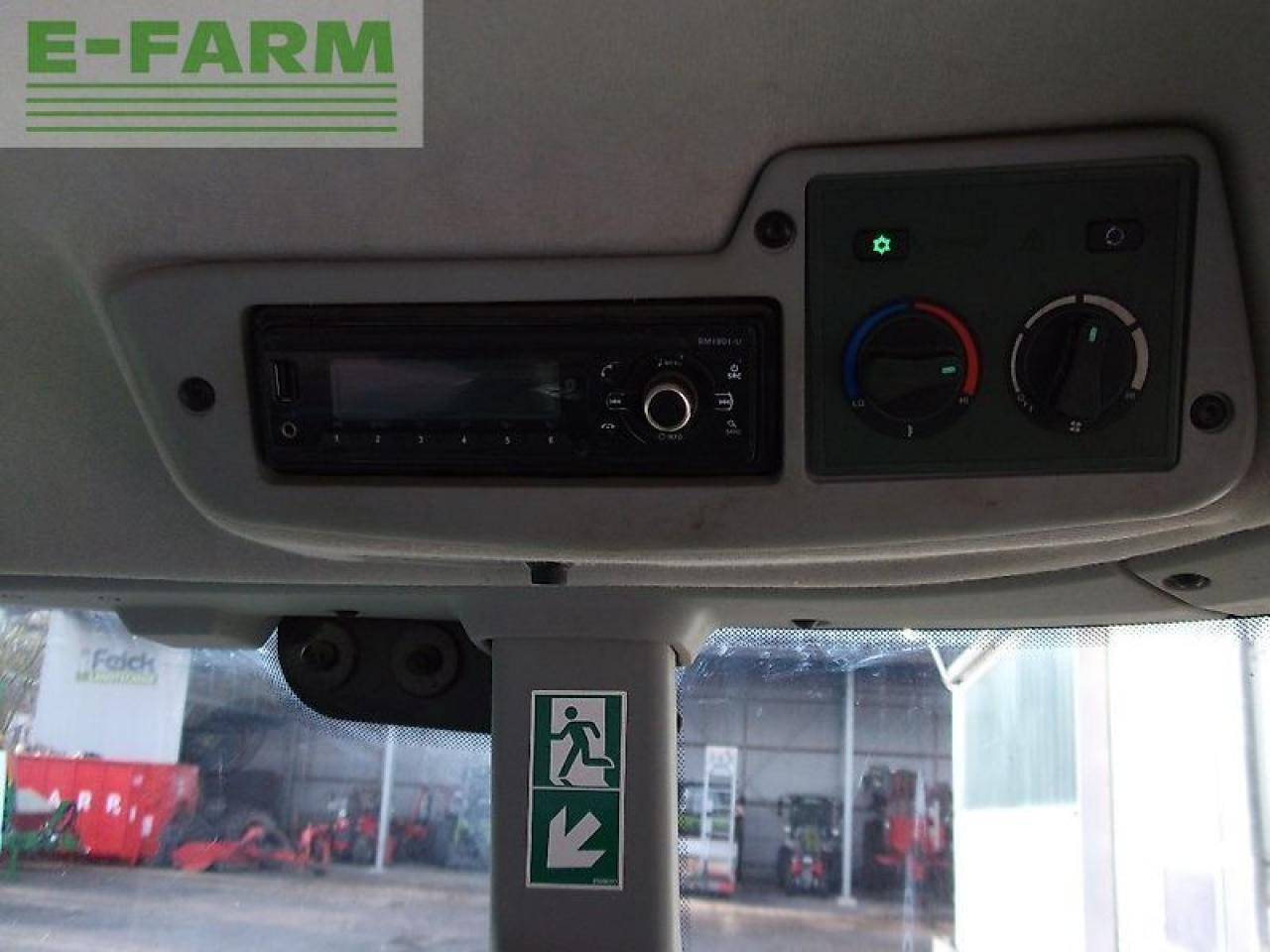 Tractor CLAAS arion 440 advanced