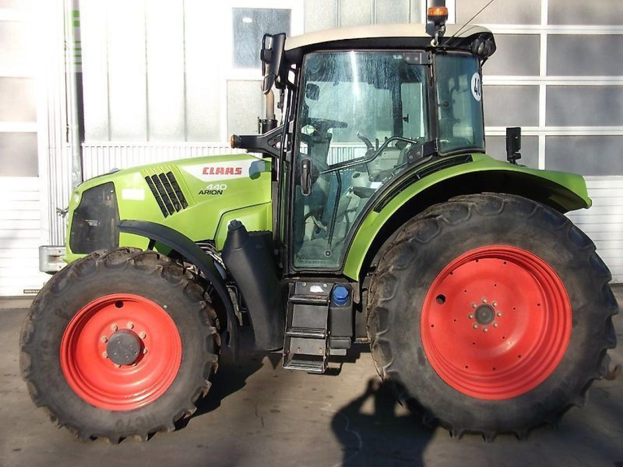 Tractor CLAAS arion 440 advanced