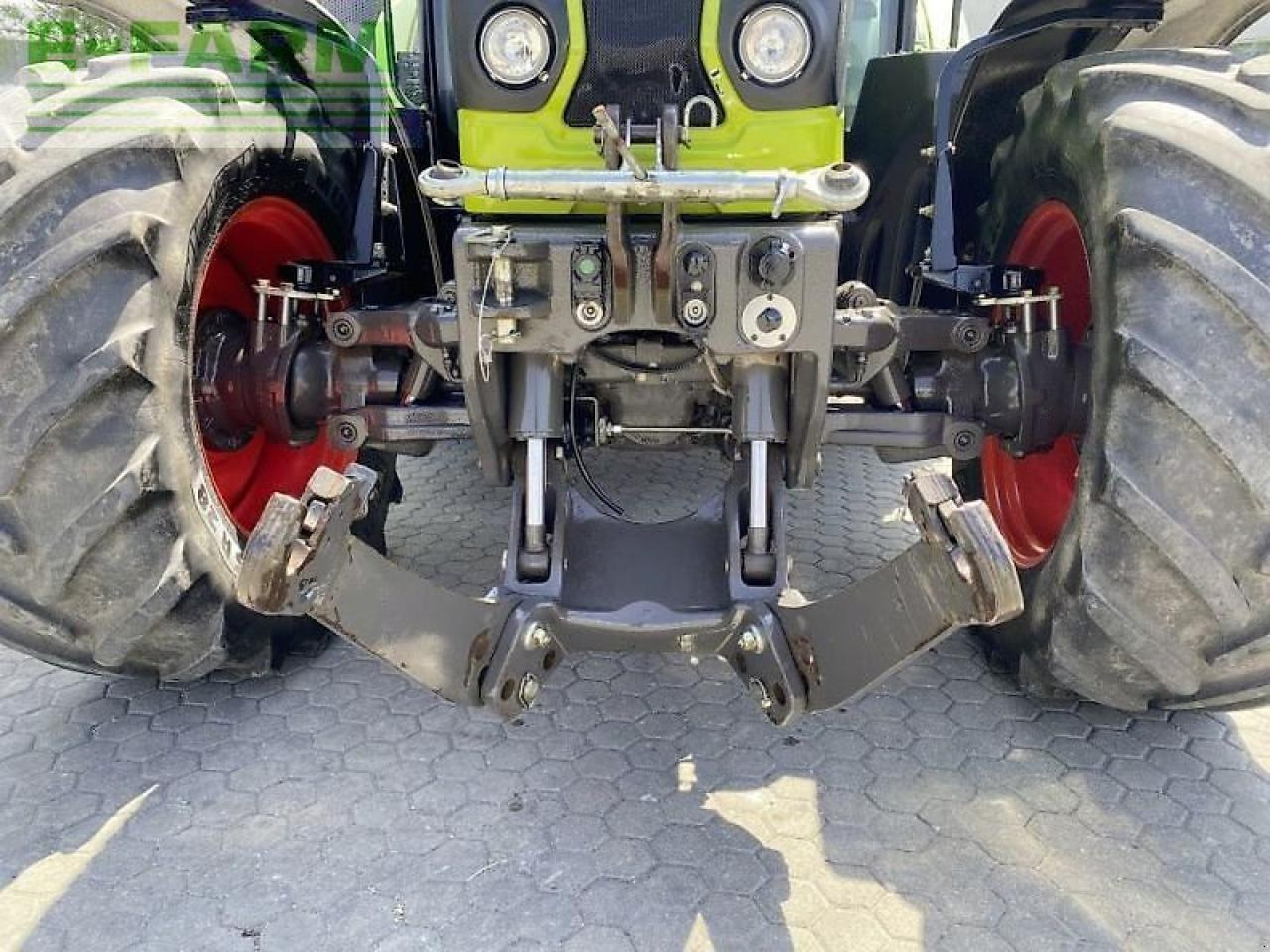 Tractor CLAAS arion 440 cis CIS