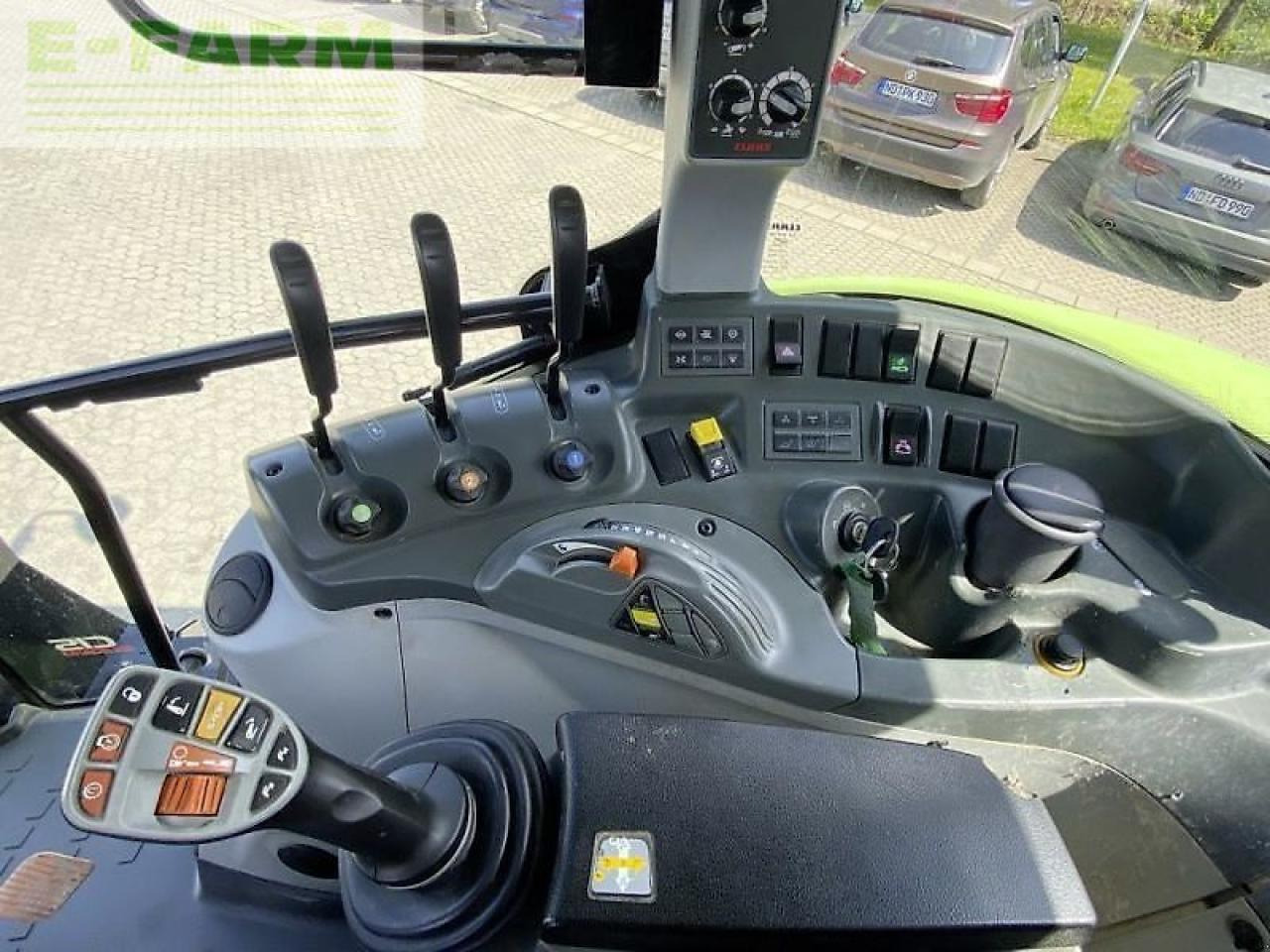 Tractor CLAAS arion 440 cis CIS