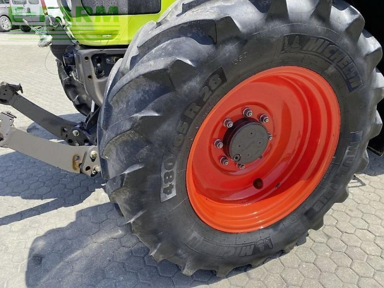 Tractor CLAAS arion 440 cis CIS