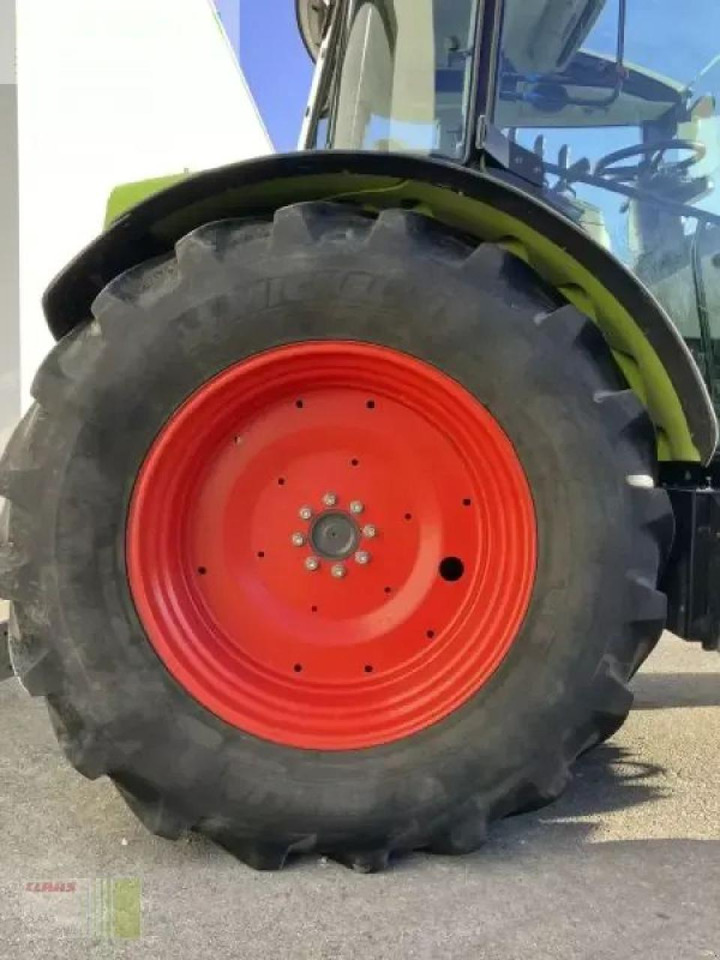 Tractor CLAAS arion 440 cis mit fl 120 CIS
