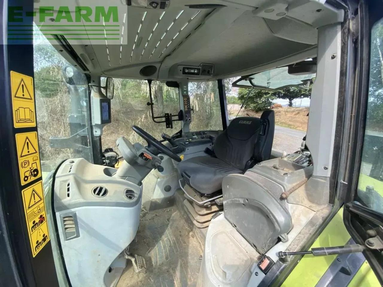 Tractor CLAAS arion 440 toit haut