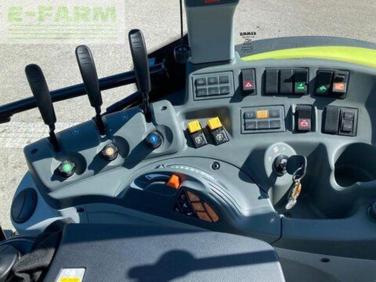 Tractor CLAAS arion 450 cis panoramic CIS