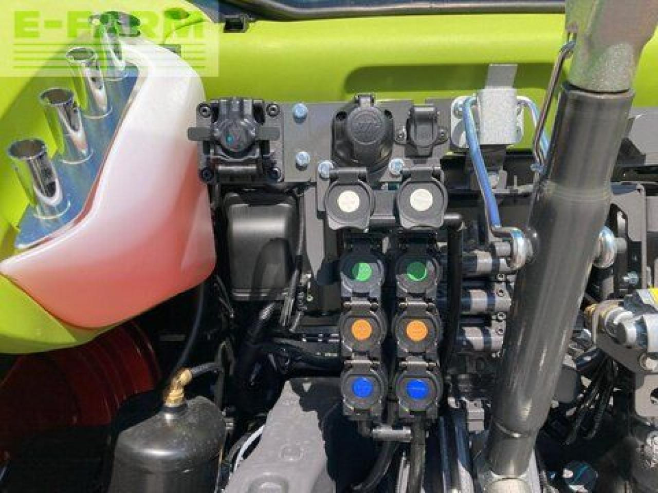 Tractor CLAAS arion 450 cis panoramic CIS
