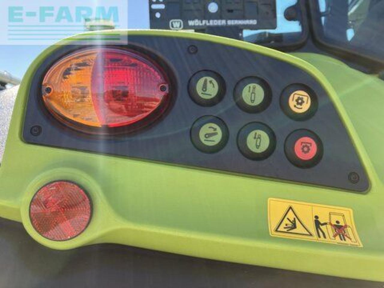 Tractor CLAAS arion 450 cis panoramic CIS