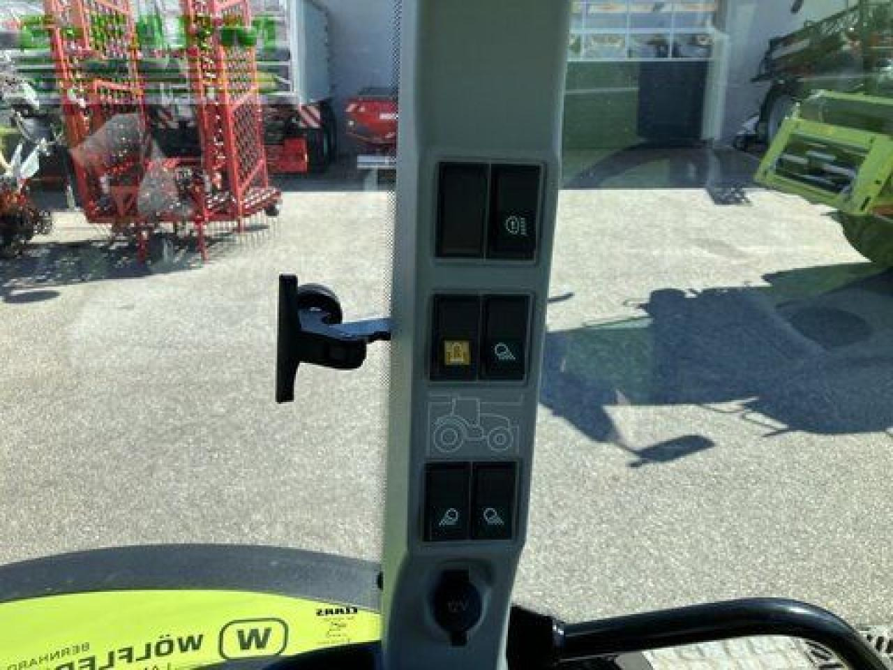 Tractor CLAAS arion 450 cis panoramic CIS