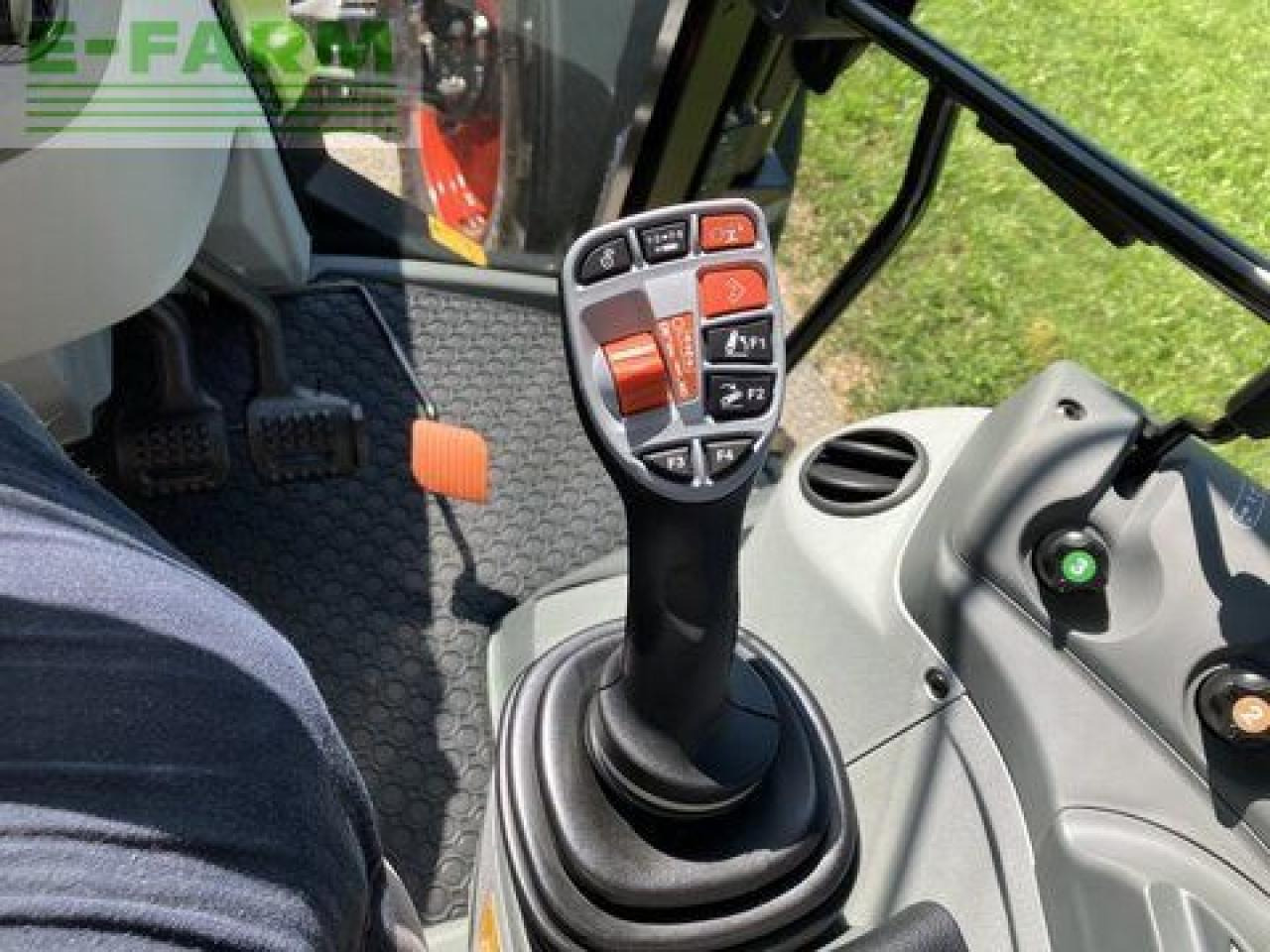 Tractor CLAAS arion 450 cis panoramic CIS