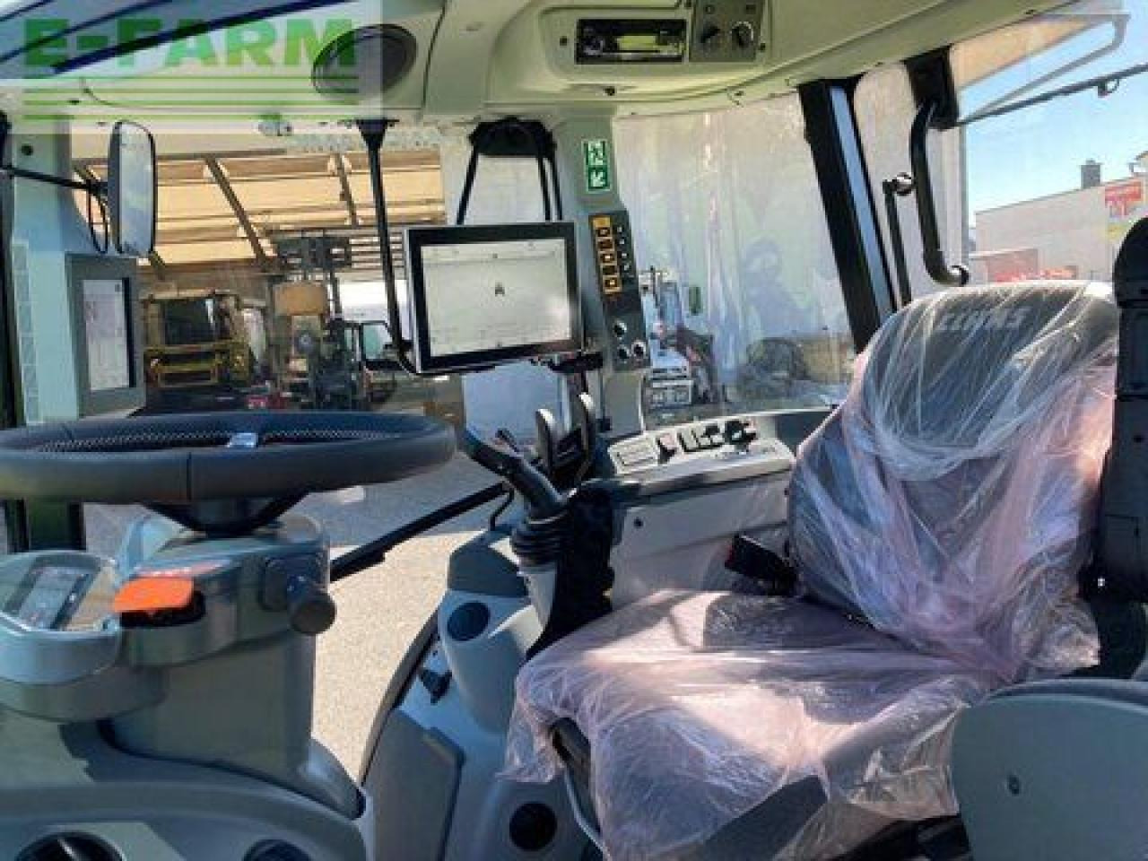 Tractor CLAAS arion 450 cis panoramic CIS