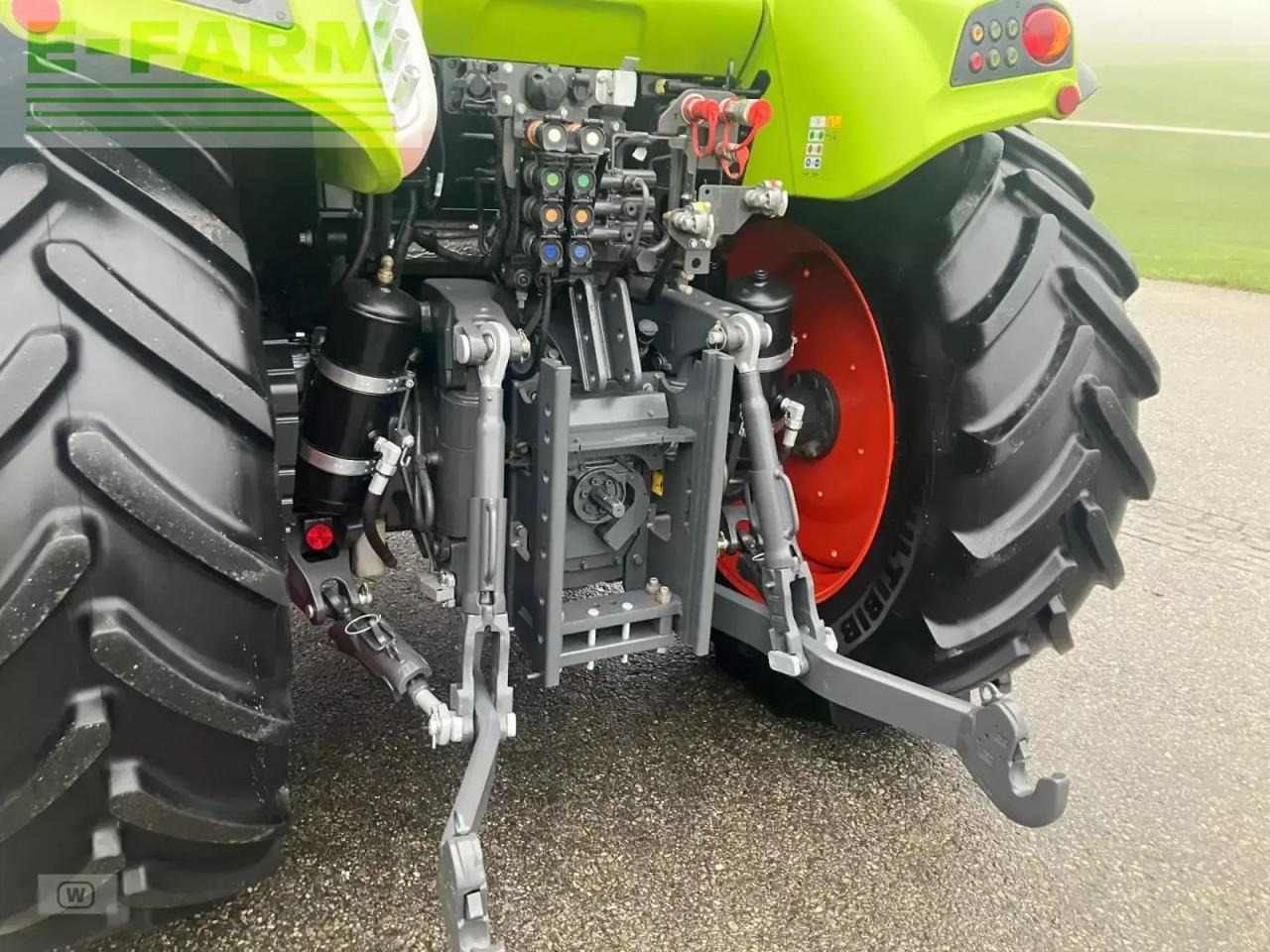 Tractor CLAAS arion 450 cis panoramic CIS