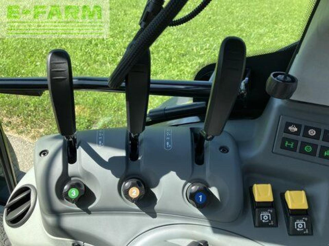 Tractor CLAAS arion 450 cis panoramic CIS
