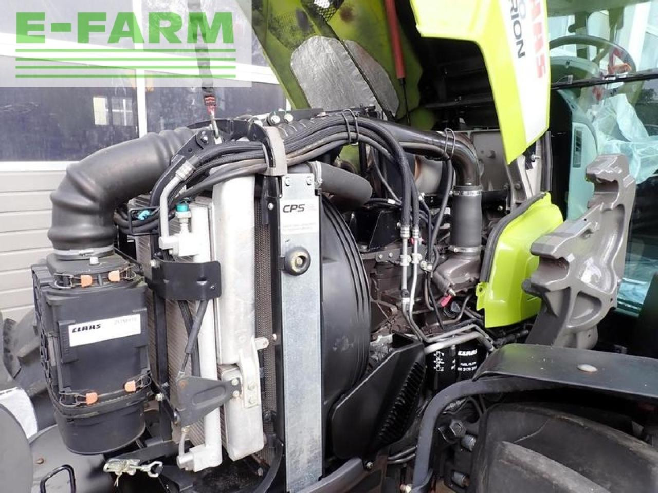 Tractor CLAAS arion 450 cis panoramic a43