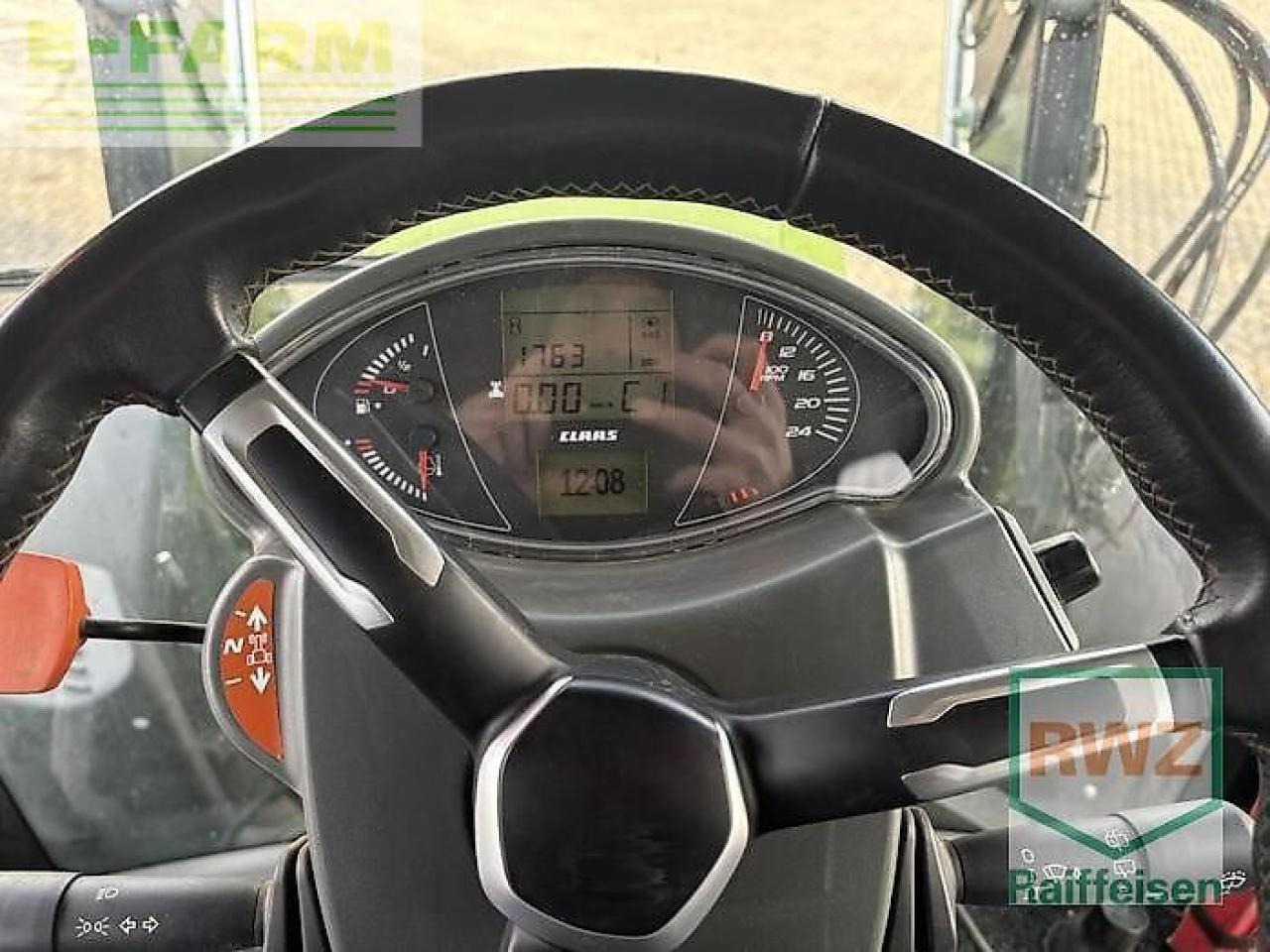 Tractor CLAAS arion 460