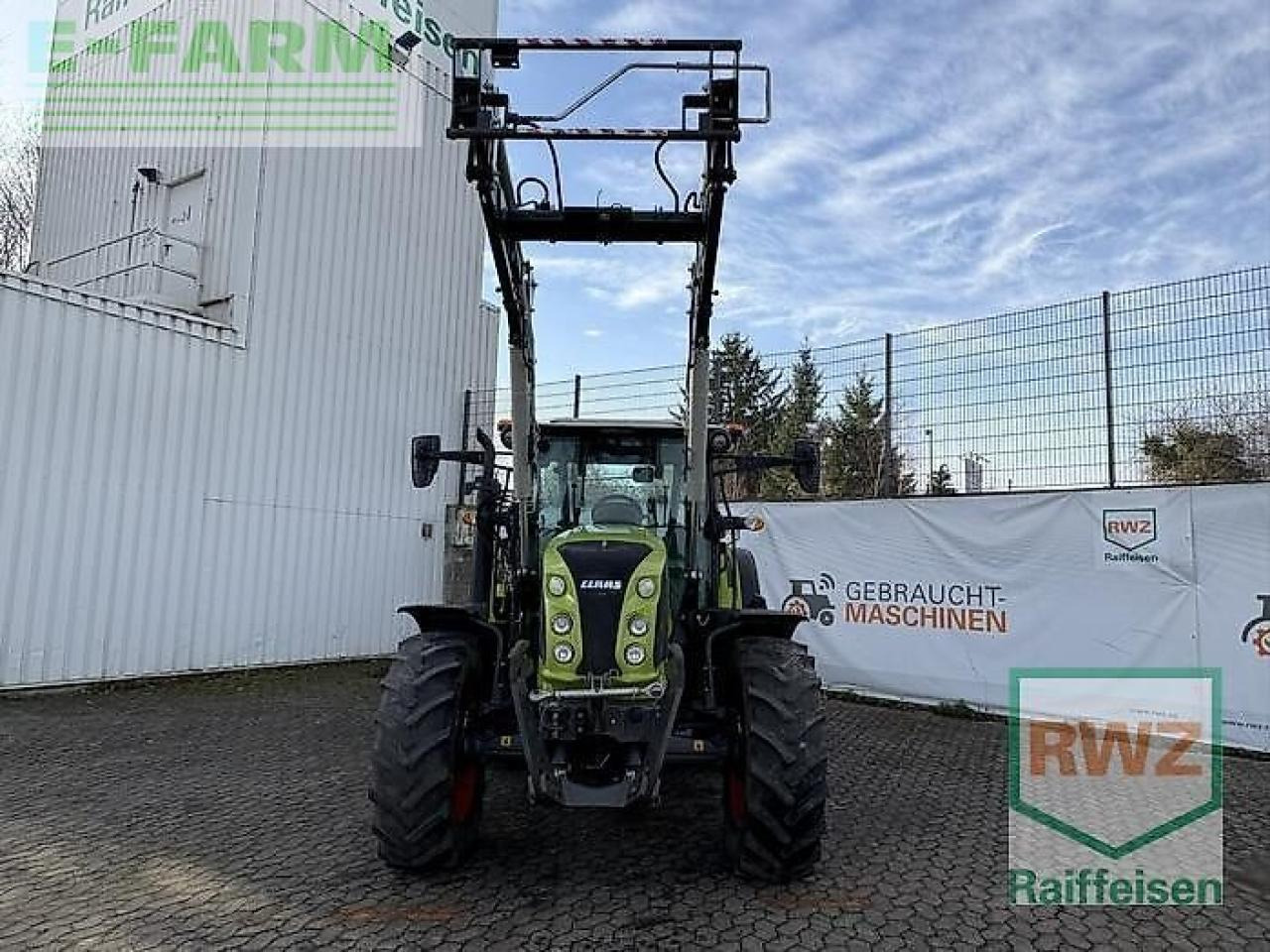 Tractor CLAAS arion 460