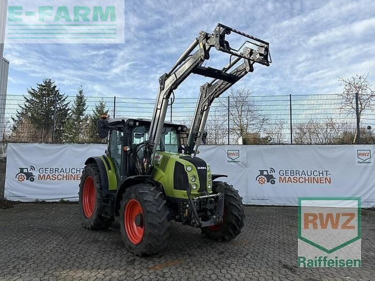 Tractor CLAAS arion 460