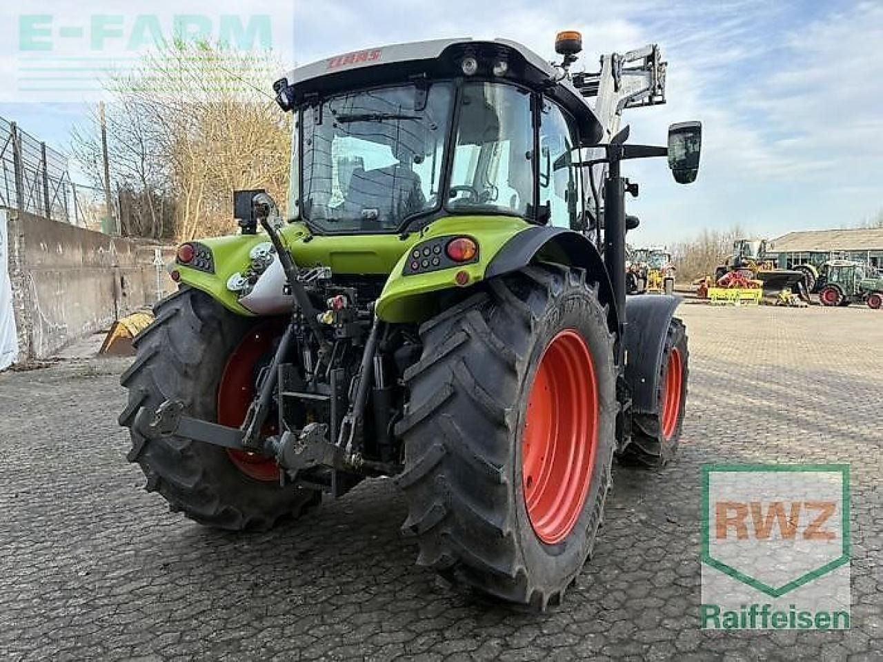 Tractor CLAAS arion 460