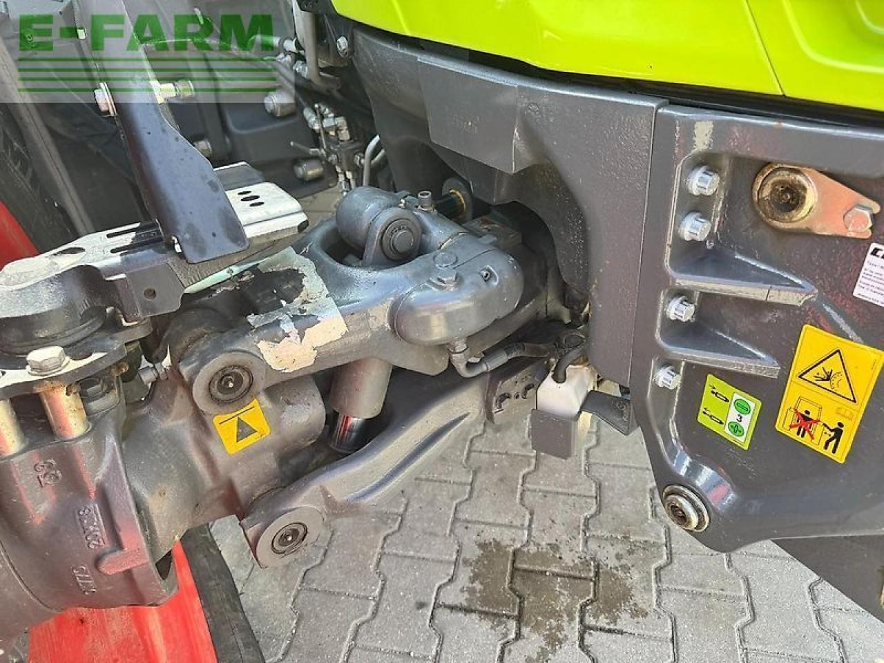 Tractor CLAAS arion 470